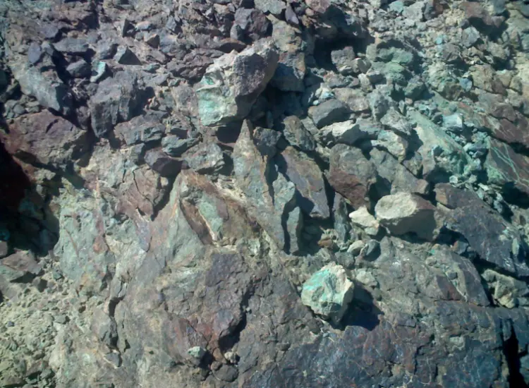 اختبار المعالجة المعدنية للخامات المتعددة الفلزات