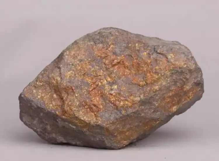 اختبار المعالجة المعدنية لخام الكبريتيدات المتعددة الفلزات