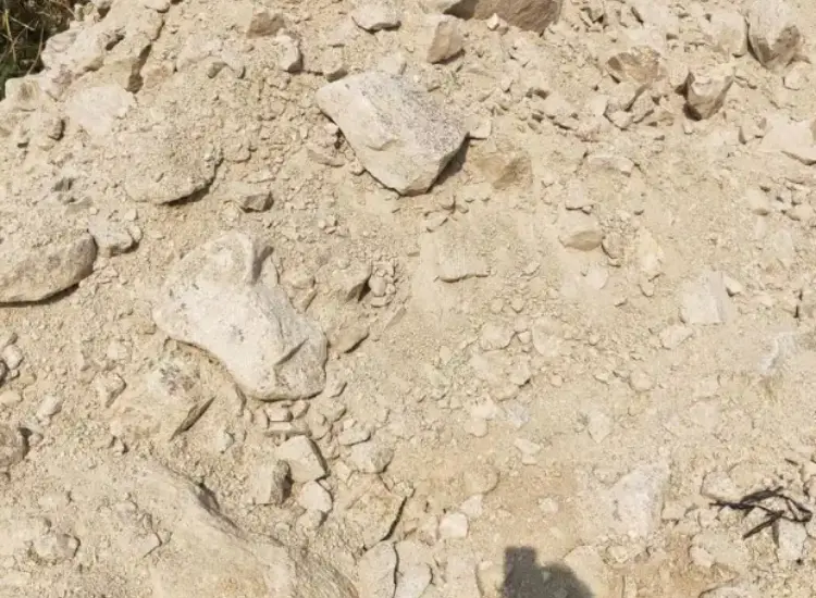 اختبار استخلاص الليثيوم من خبث الليثيوم منخفض الدرجة