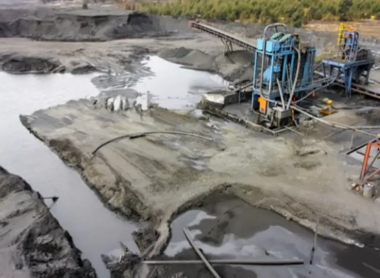 اختبار تعويم المعادن ذات الحبيبات الدقيقة