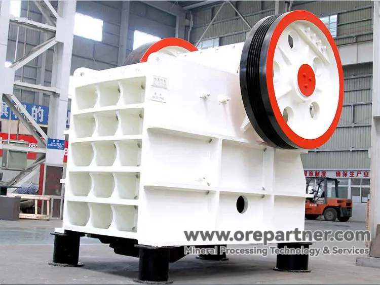 استرداد التيتانيوم والتنغستن والفاناديوم والموليبدينوم من محفزات نزع النتروجين المستهلكة في محطات الطاقة