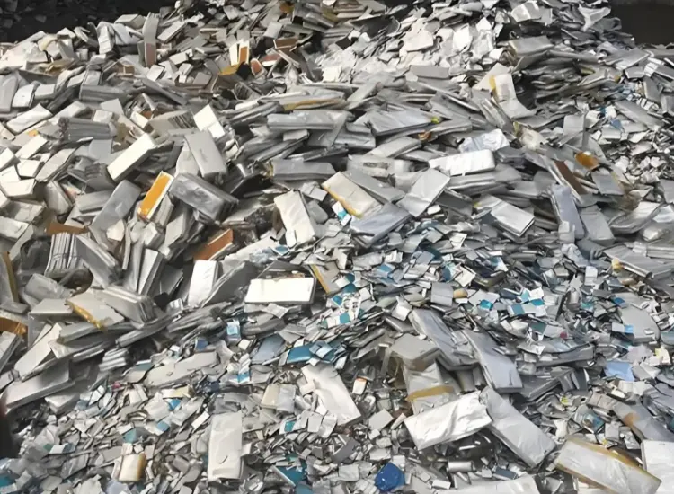 اختبار استرداد المعادن المتعددة من محفزات نزع المعادن المستهلكة