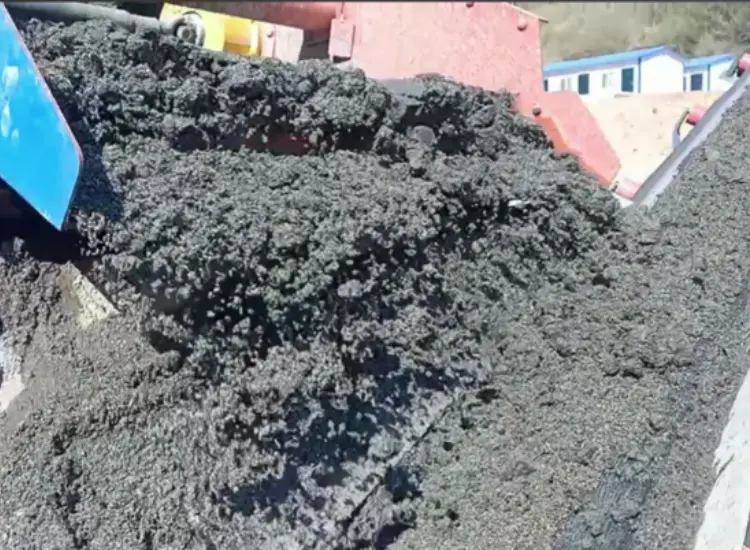 اختبار إعادة استرداد المخلفات الدقيقة من بركة المخلفات القديمة